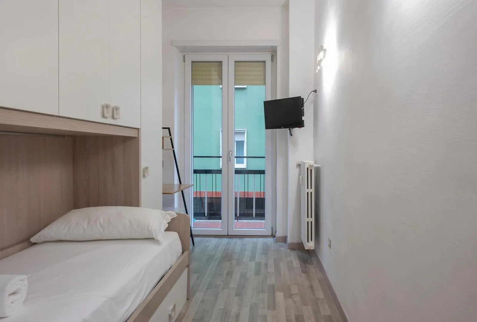 I Host Apartment - Della Torre 9 Milan