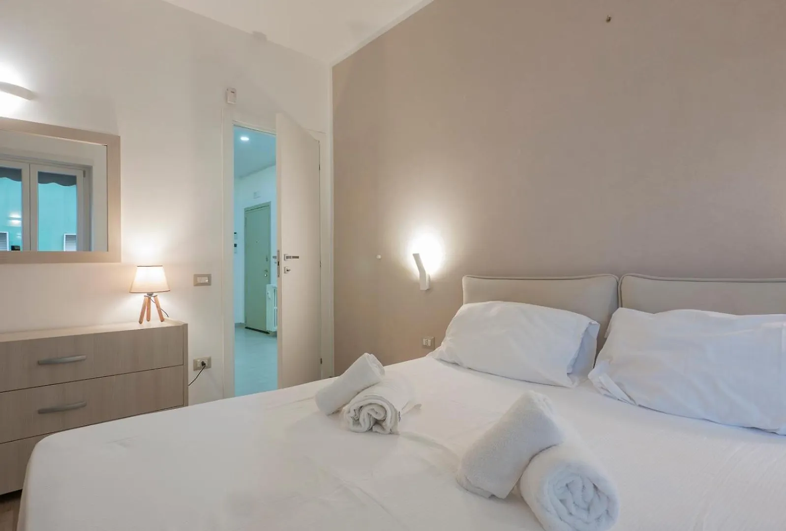I Host Apartment - Della Torre 9 Milan Italy